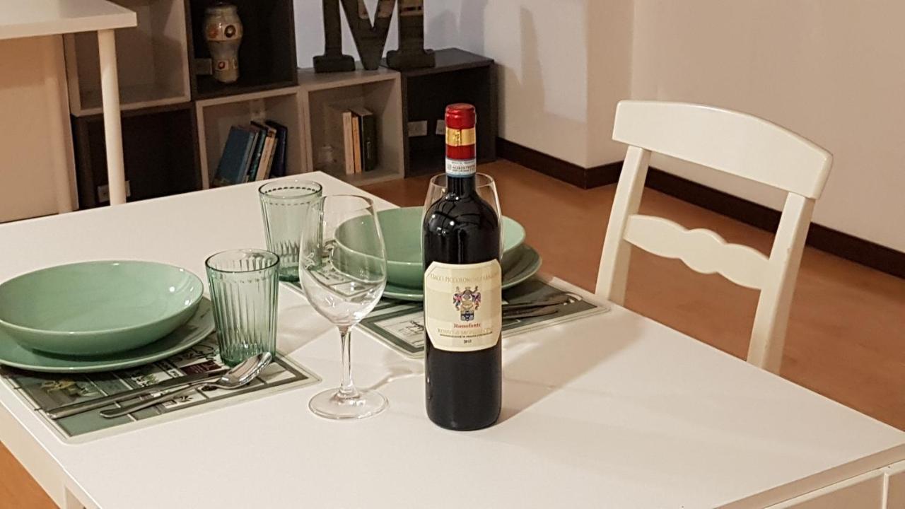 Casa Marzia - Vicino A Sant'Orsola E Centro Citta, Silenzioso E Accogliente Apartment โบโลญญา ภายนอก รูปภาพ